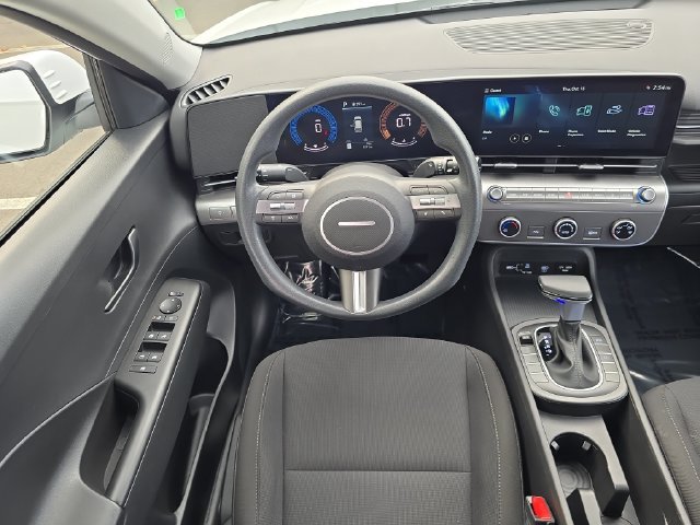 New 2026 White Hyundai SE image 16