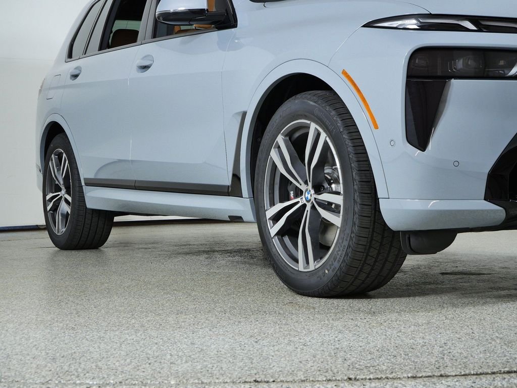 New 2027 Brooklyn Grey Metallic BMW xDrive40i image 6