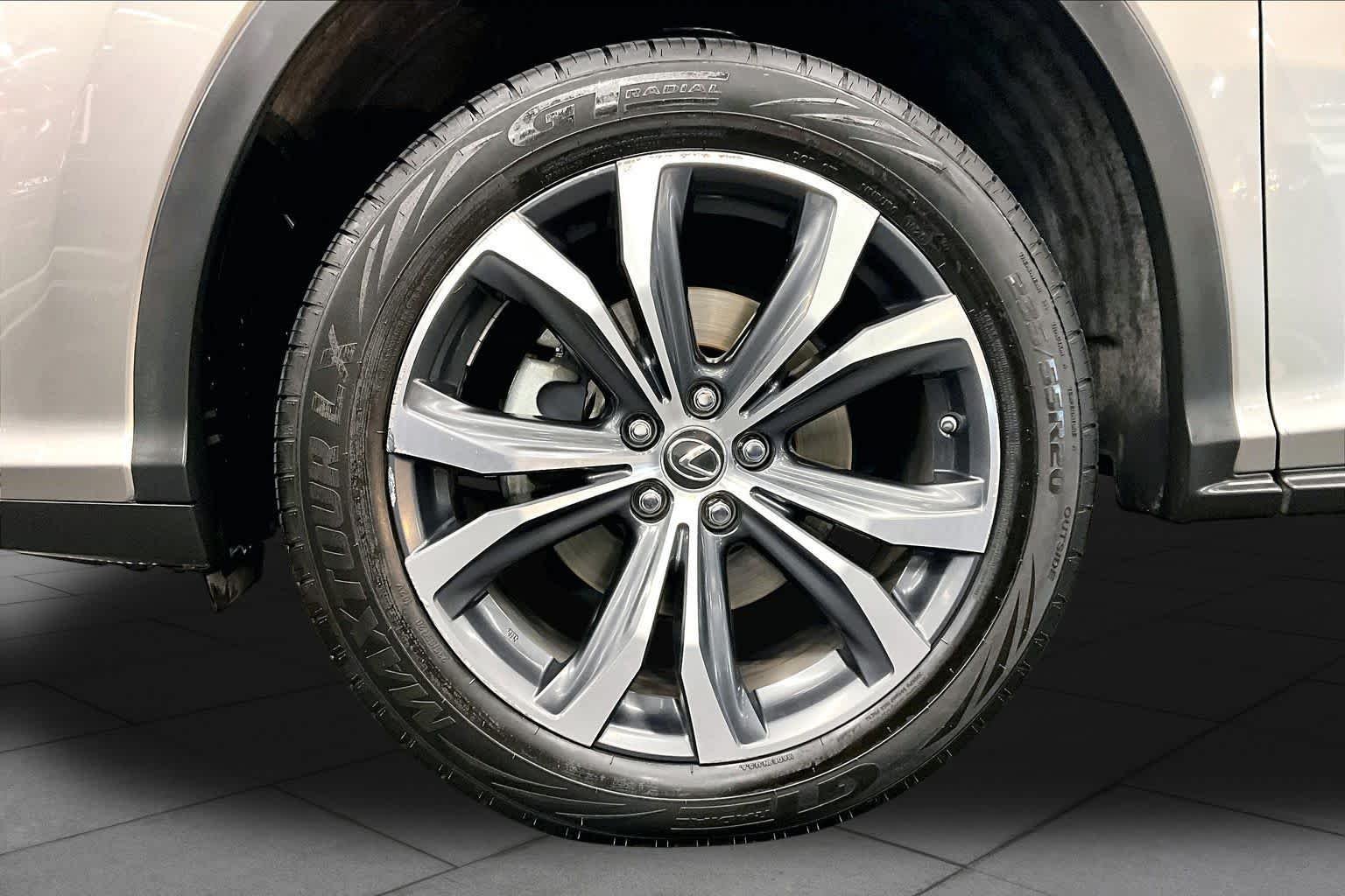 Used 2018 Atomic Silver Lexus  image 10