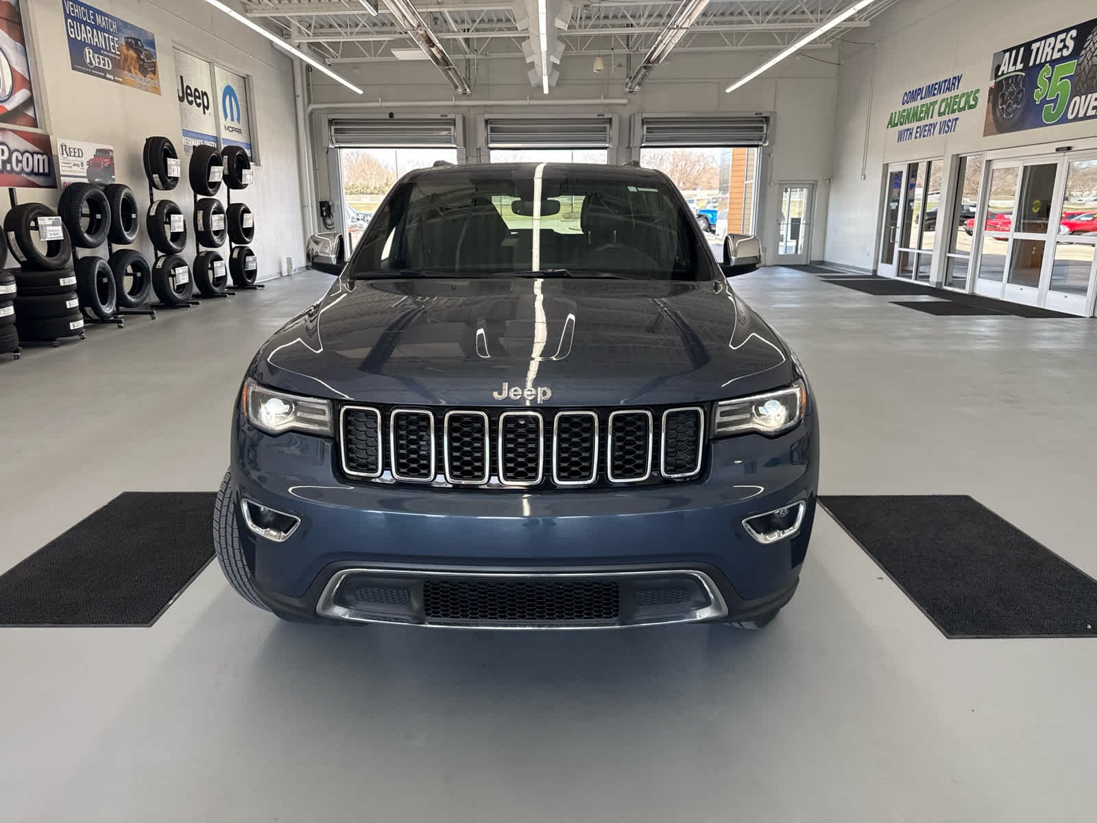 Used 2020 Jeep Grand Cherokee Limited with VIN 1C4RJFBG3LC209155 for sale in Kansas City