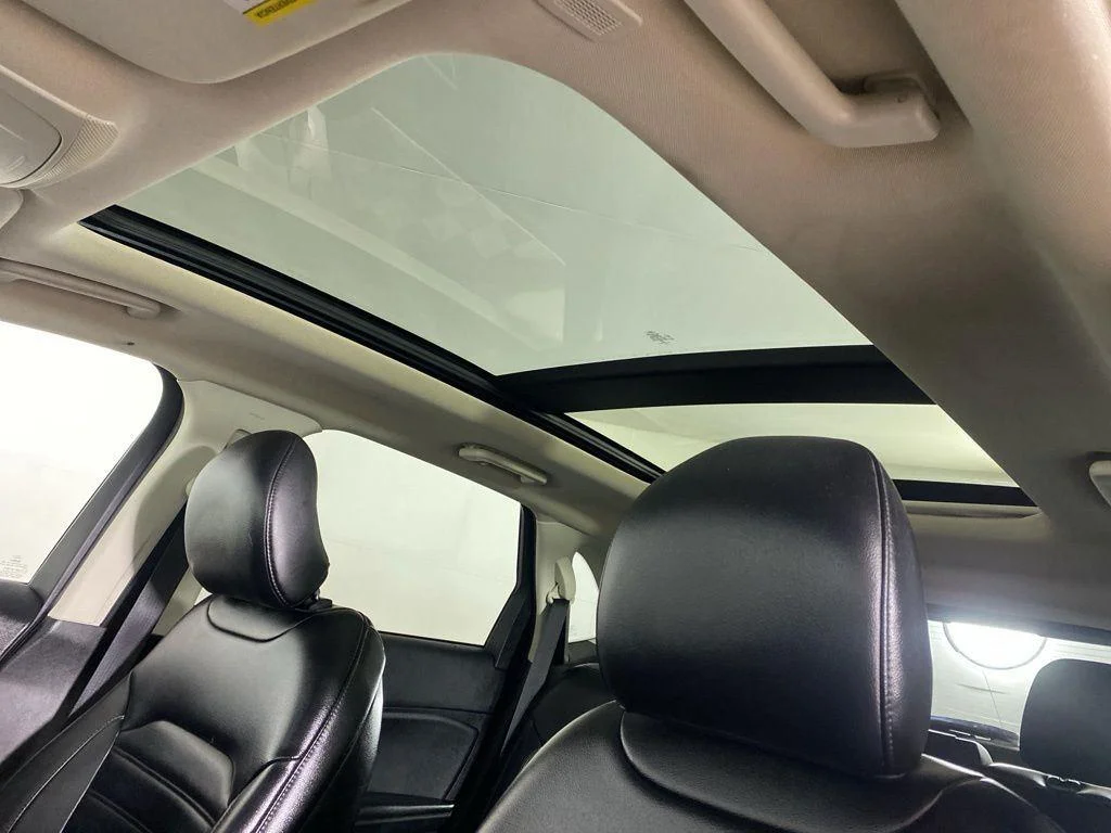 Used 2019 Ruby Red Metallic Ford SEL image 24
