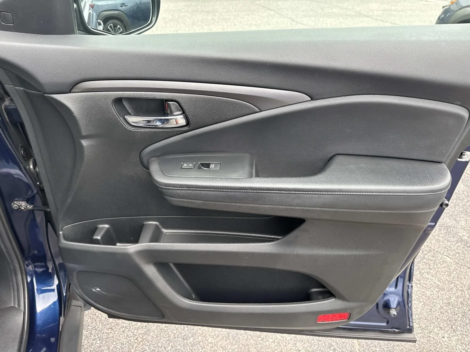 Used 2020 Blue Honda EX-L image 14