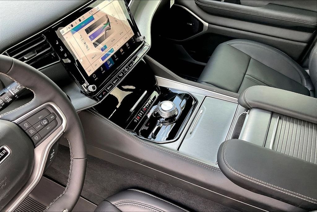 New 2026 Jeep Grand Wagoneer Limited Altitude 4D Sport Utility