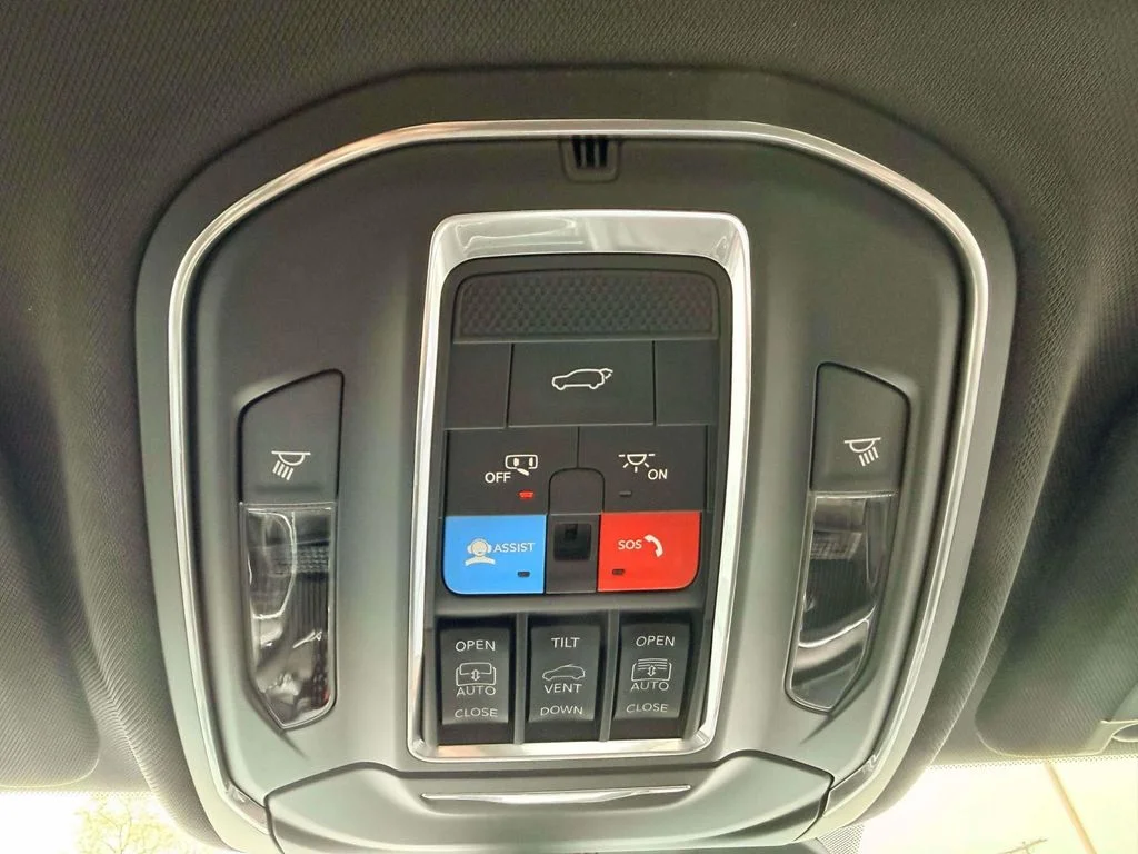 New 2026 White Jeep Limited Reserve image 25