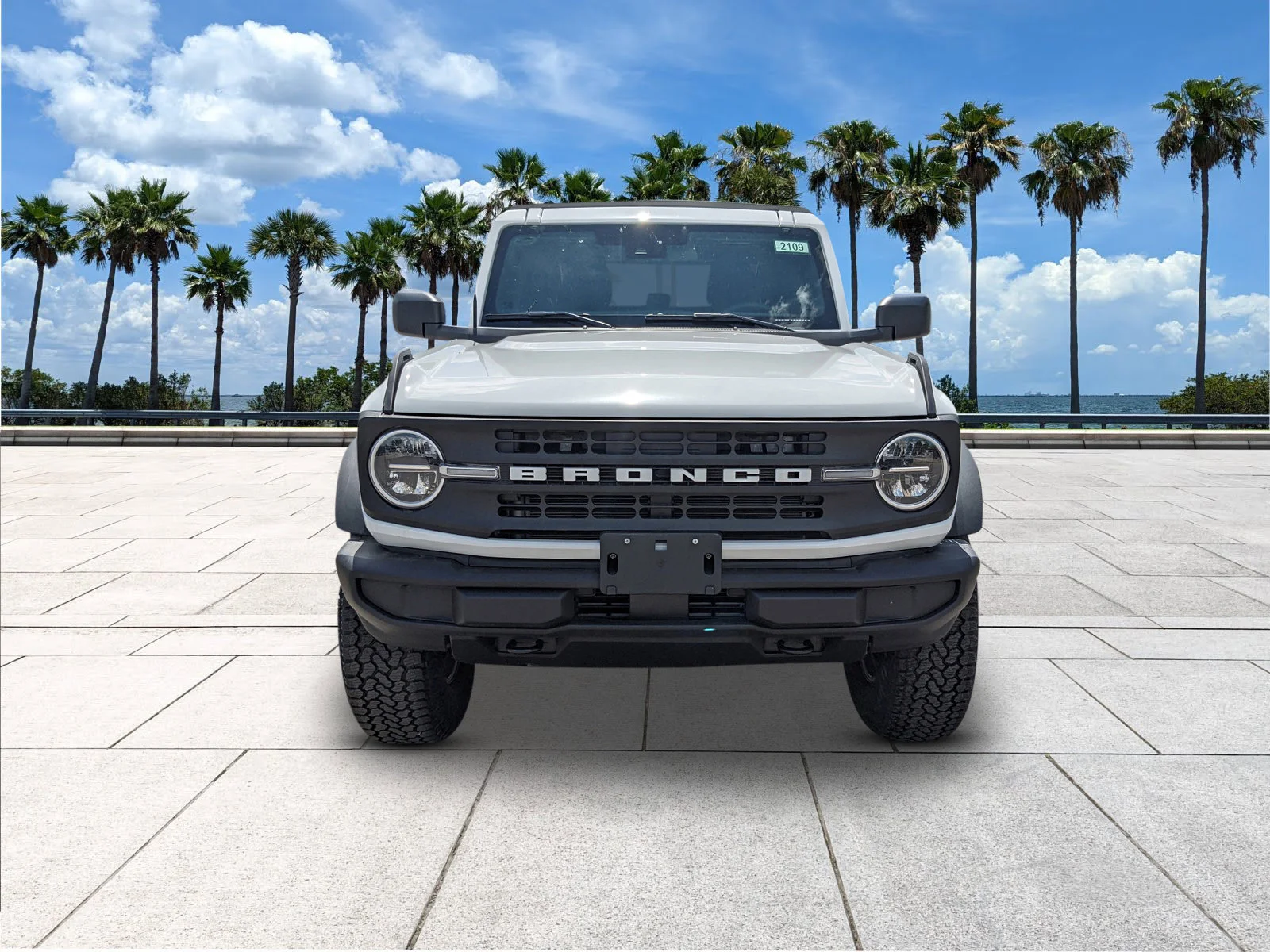 New 2025 Oxford White Ford Base image 2