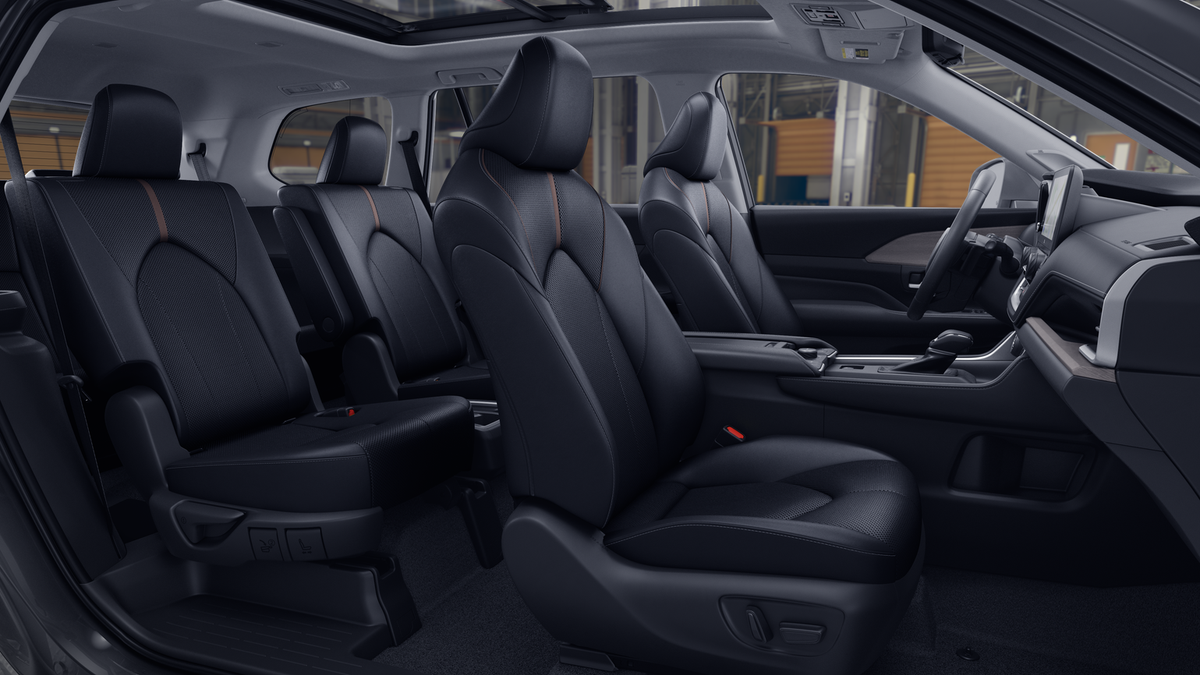 New 2026 Midnight Black Metallic Toyota Platinum image 20