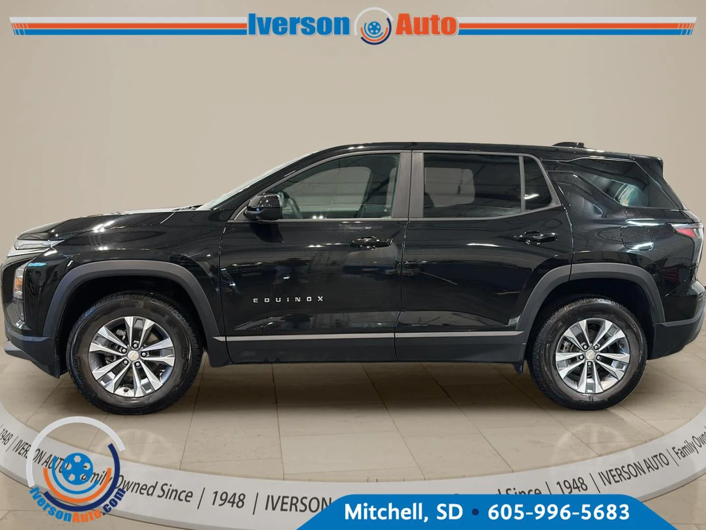 Used 2026 Mosaic Black Metallic Chevrolet AWD LT image 4