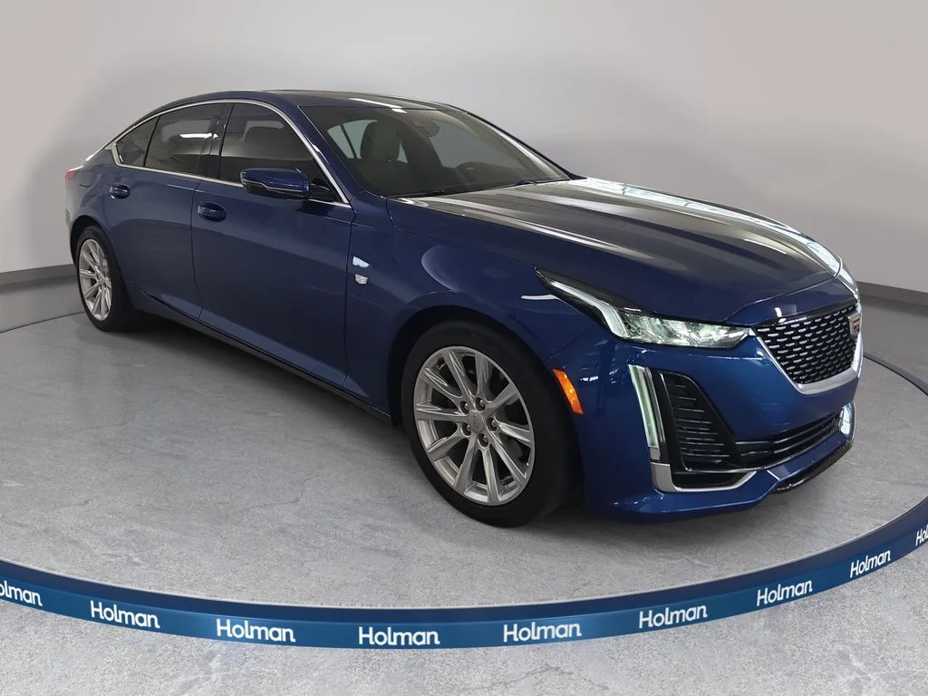 Used 2023 Blue Cadillac Luxury image 4