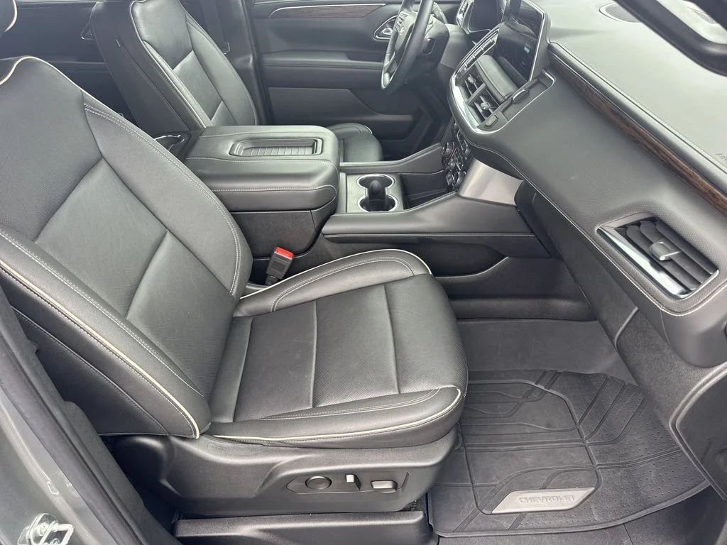 Used 2023 Gray Chevrolet Premier image 13