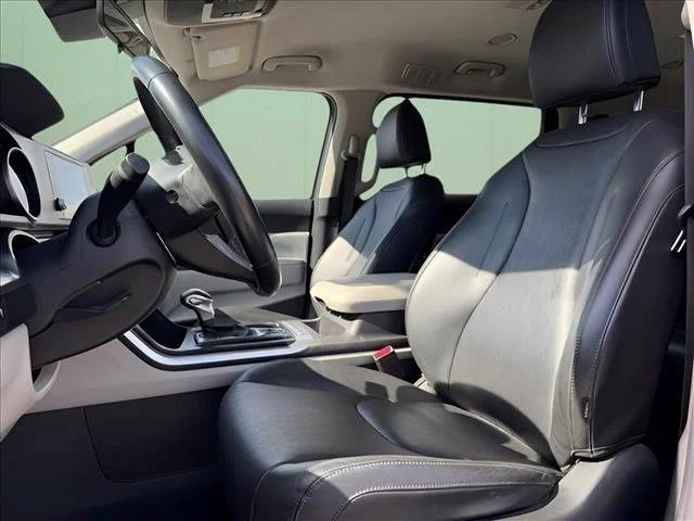Used 2022 Gray Kia LXS image 17