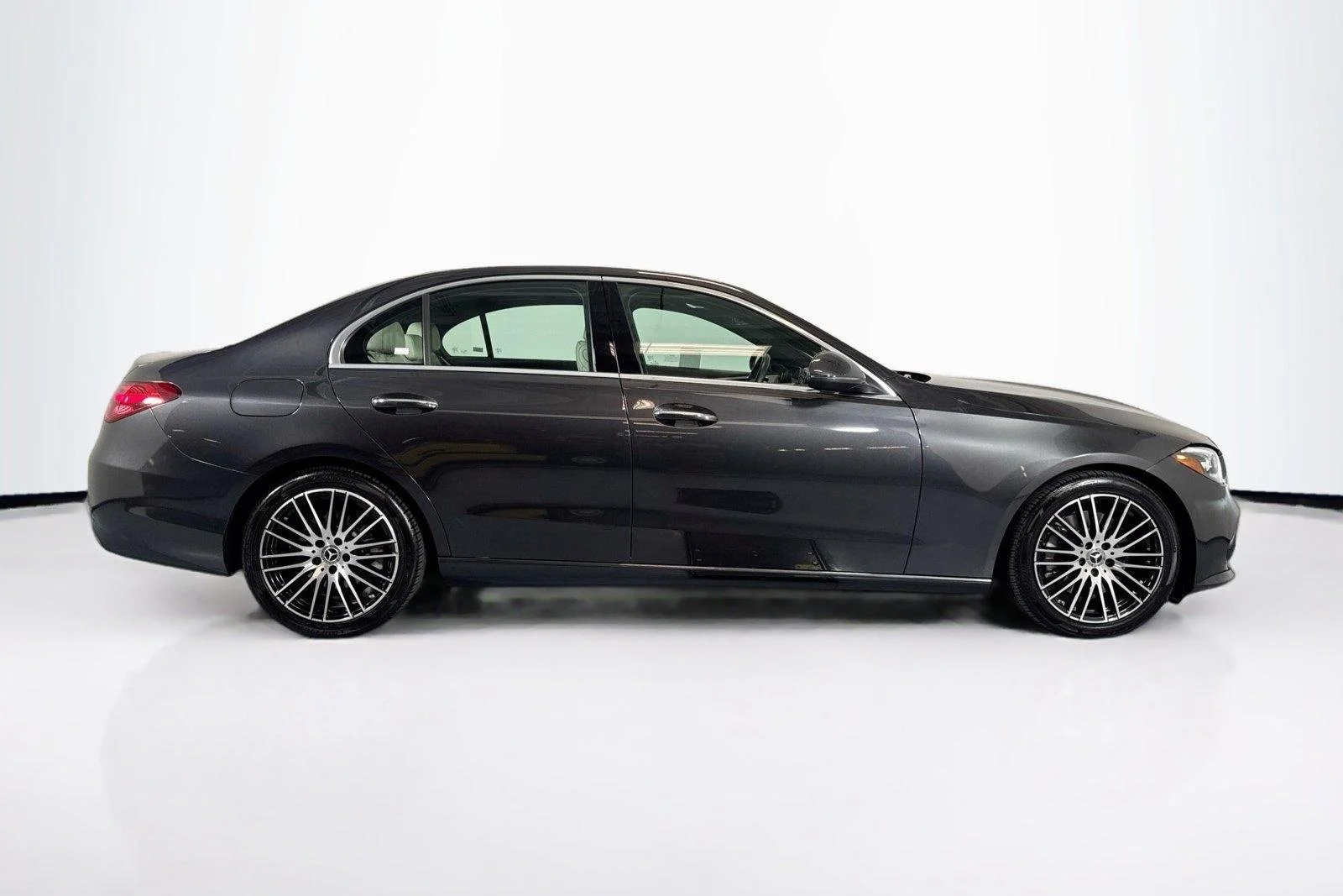 Used 2023 Graphite Grey Metallic Mercedes-Benz C 300 image 4