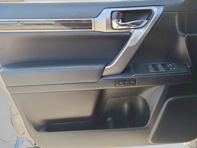 Used 2023 Gray Lexus GX 460 Premium image 15