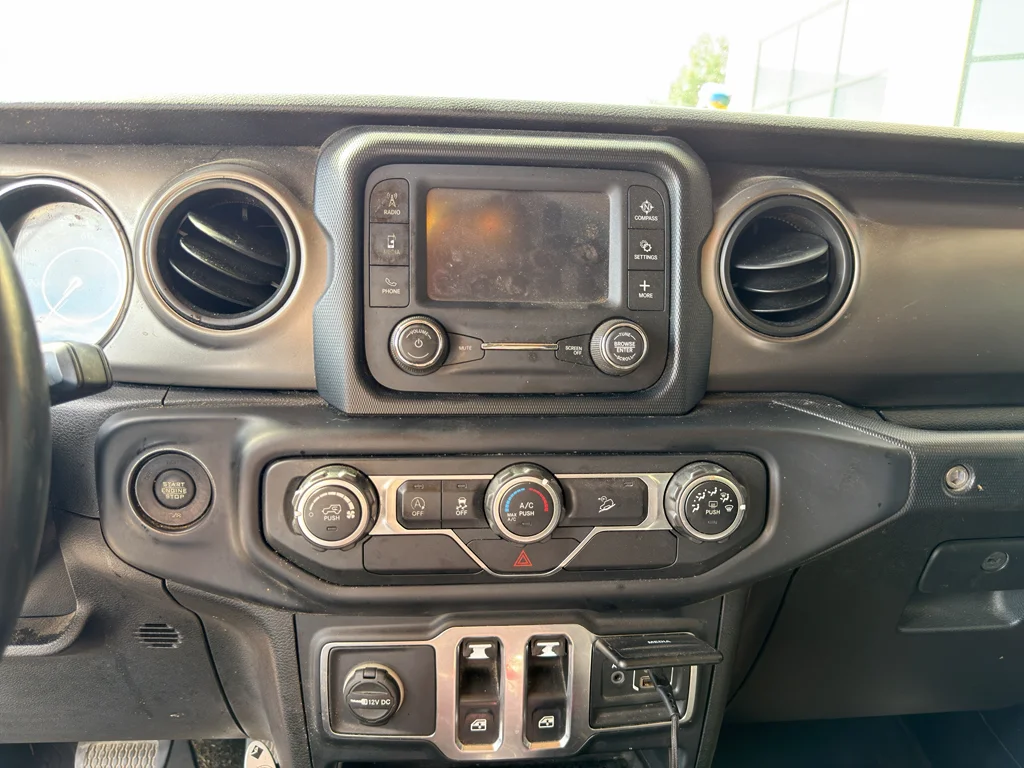 Used 2019 Firecracker Red Clearcoat Jeep Sport S image 9