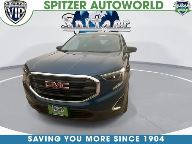 Used 2020 Blue GMC SLE image 3