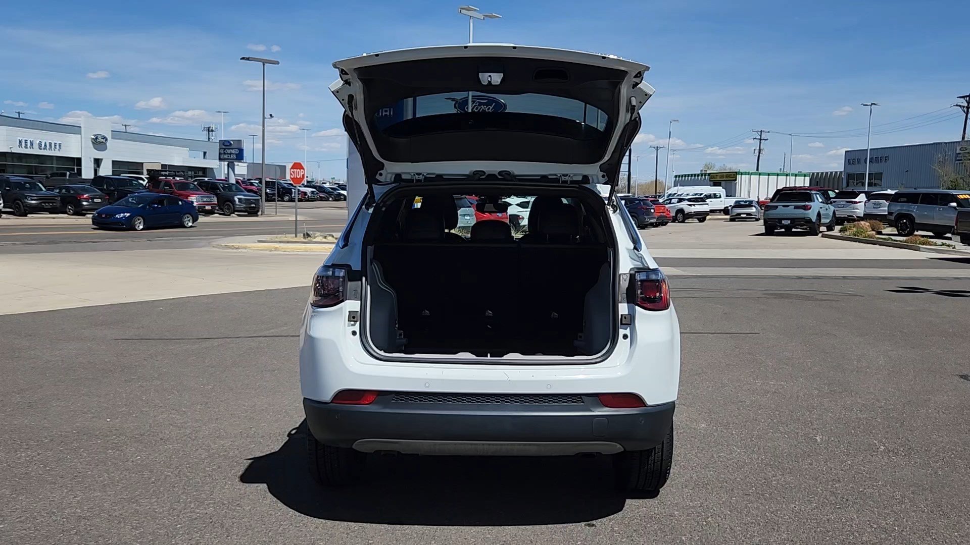2024 Jeep Compass Limited - Photo 18