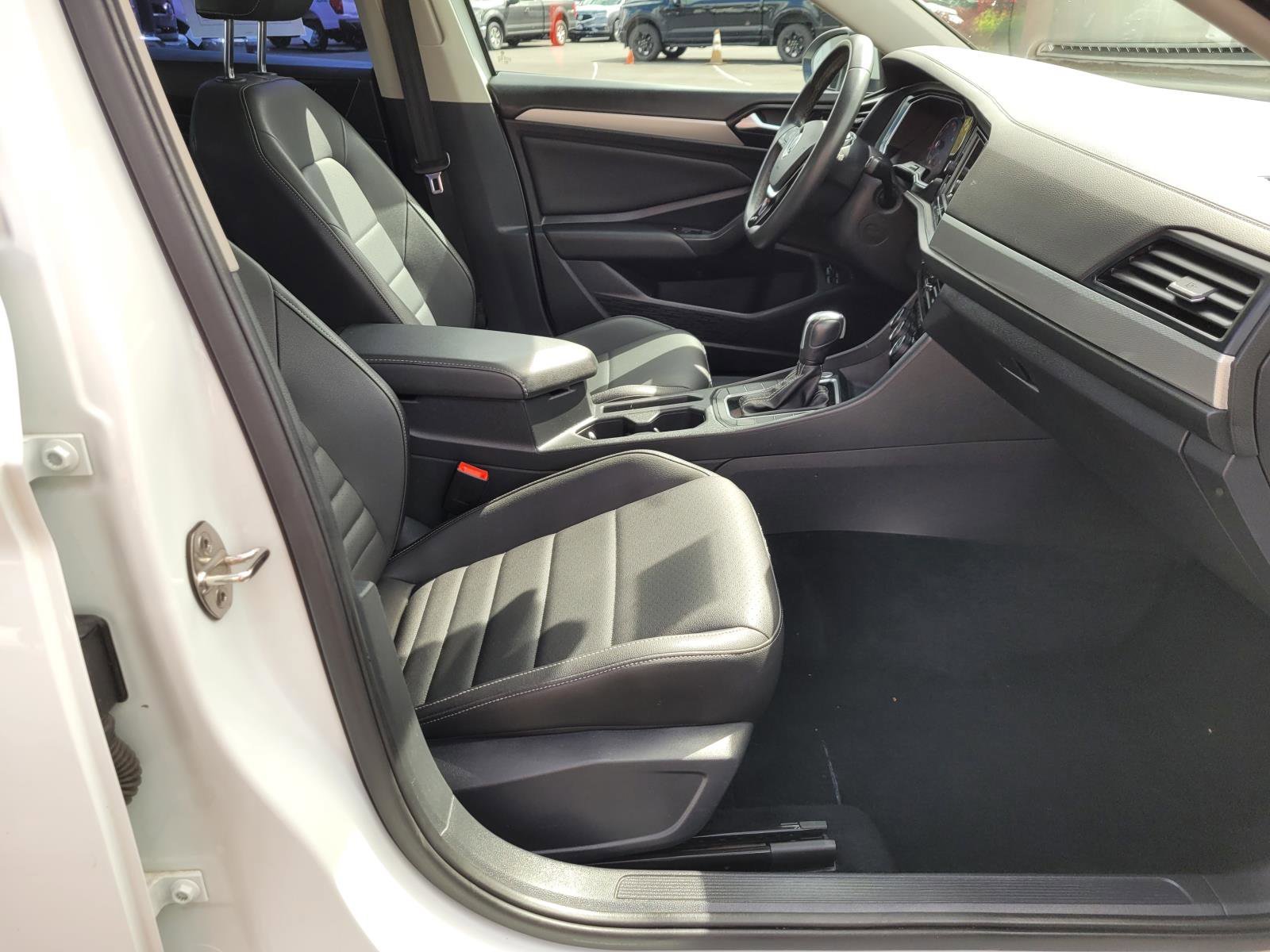 Used 2021 Pure White Volkswagen R-Line image 20