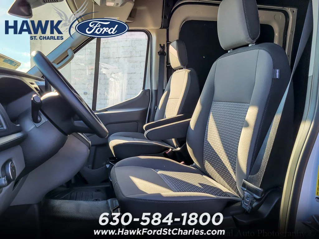 New 2026 Oxford White Ford Cargo Van image 7