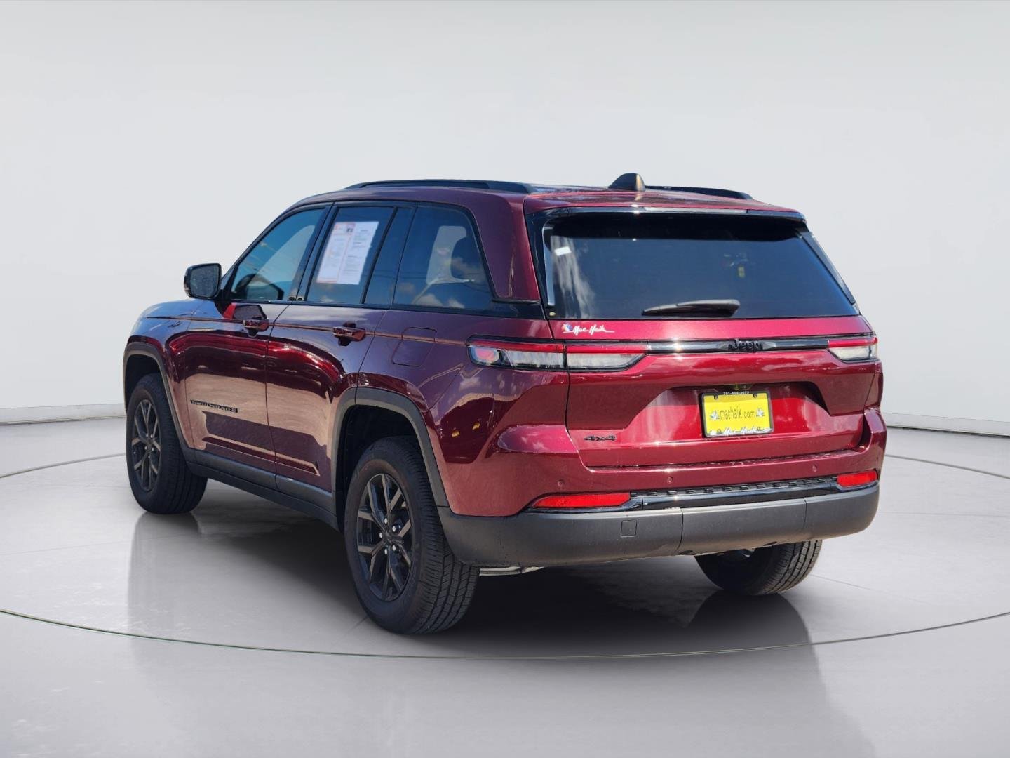 Used 2024 Velvet Red Pearlcoat Jeep Altitude image 7