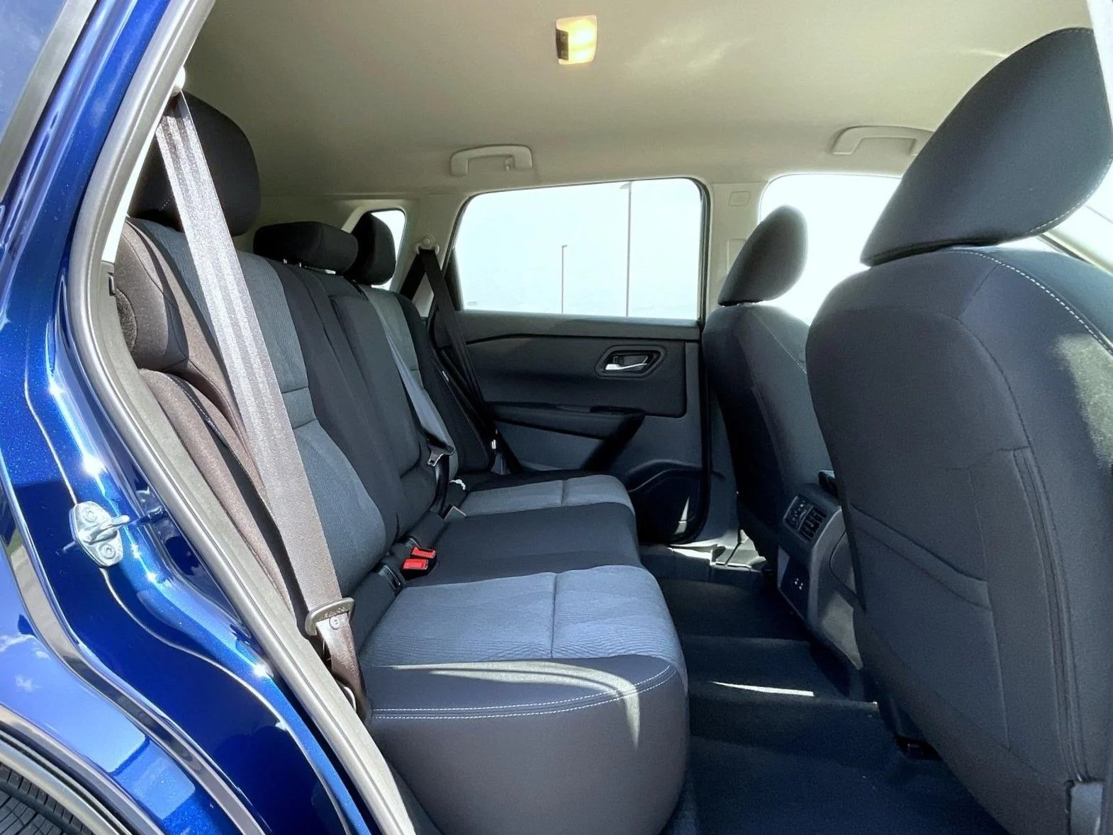New 2026 Blue Nissan SV image 19