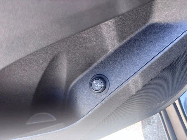 Used 2020 Gray Chevrolet LT image 17