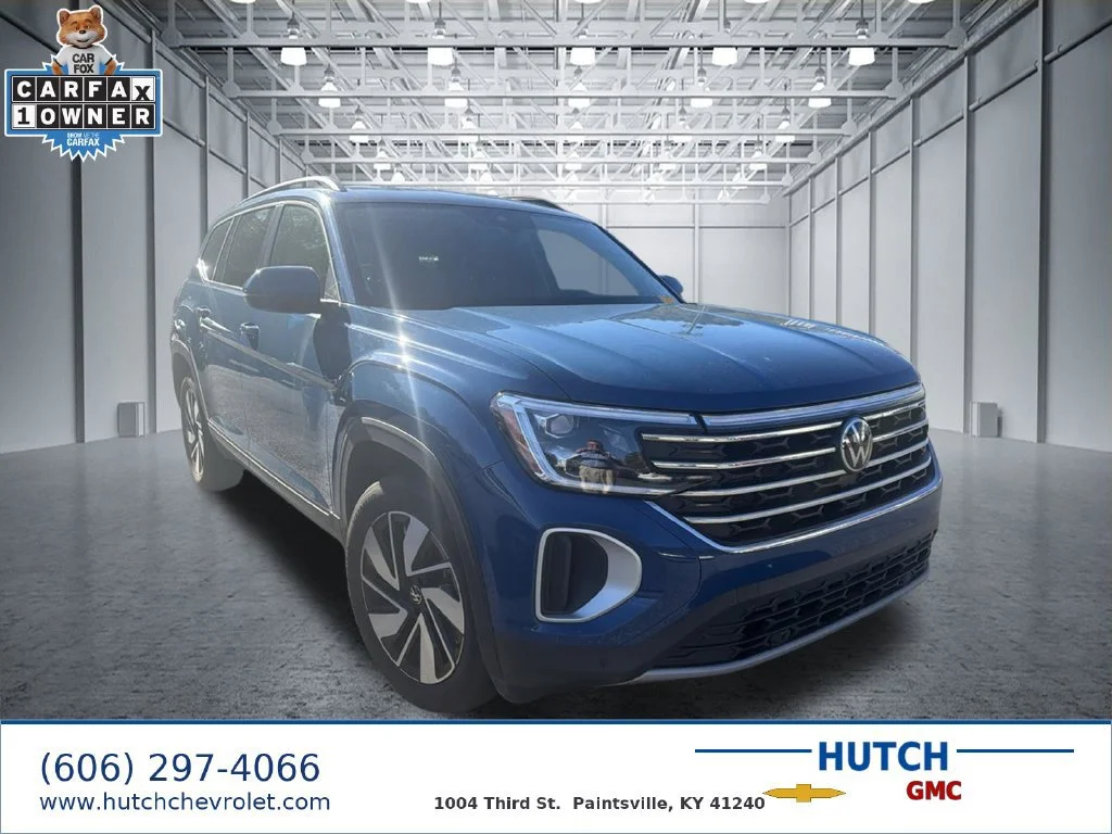 Used 2026 Blue Volkswagen 2.0T SE w/Technology image 2