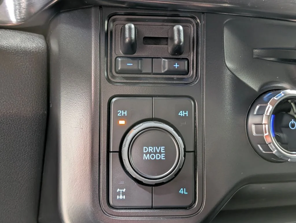 New 2026 Carbonized Gray Metallic Ford F-250® Lariat® image 6