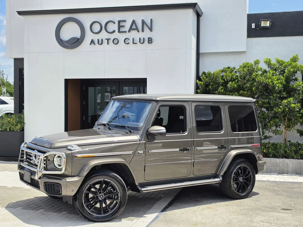 2025 Mercedes-Benz G-Class G 550's photo