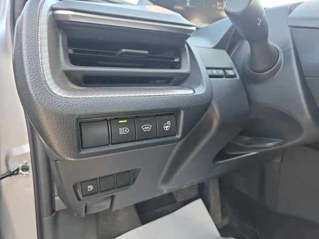 Used 2024  Toyota XLE image 27