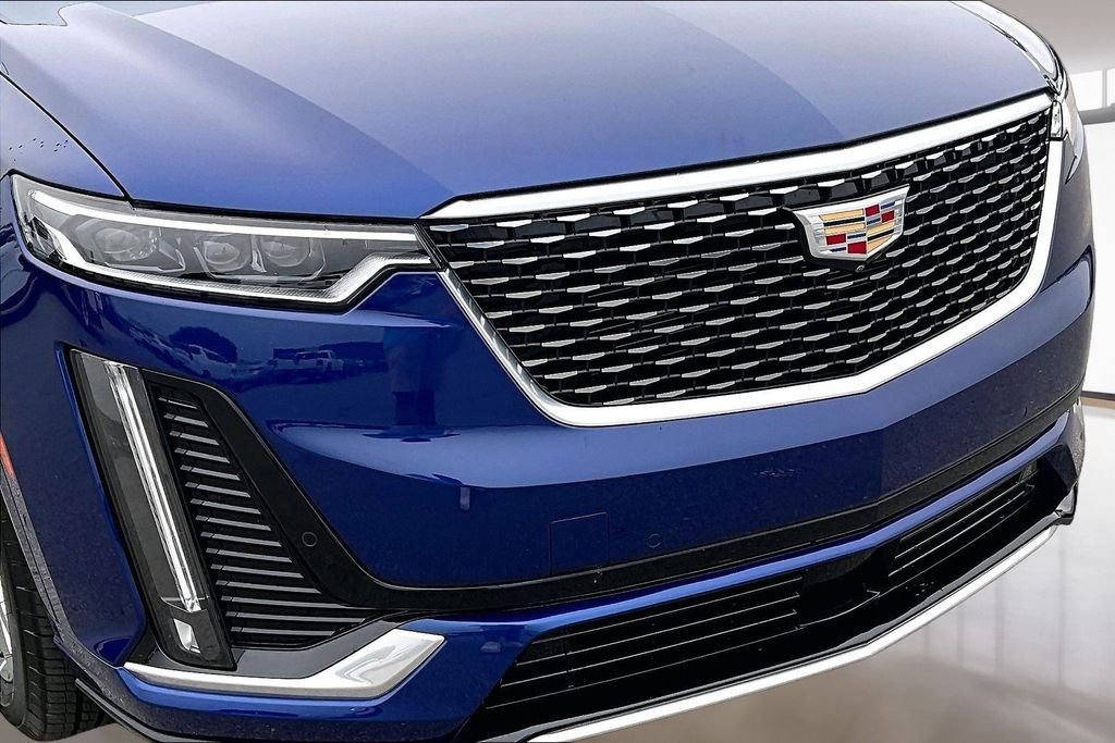 Used 2025 Blue Cadillac Premium Luxury image 29