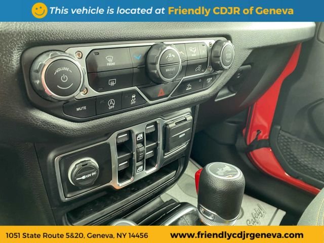 Used 2024 Red Jeep Sport S image 19