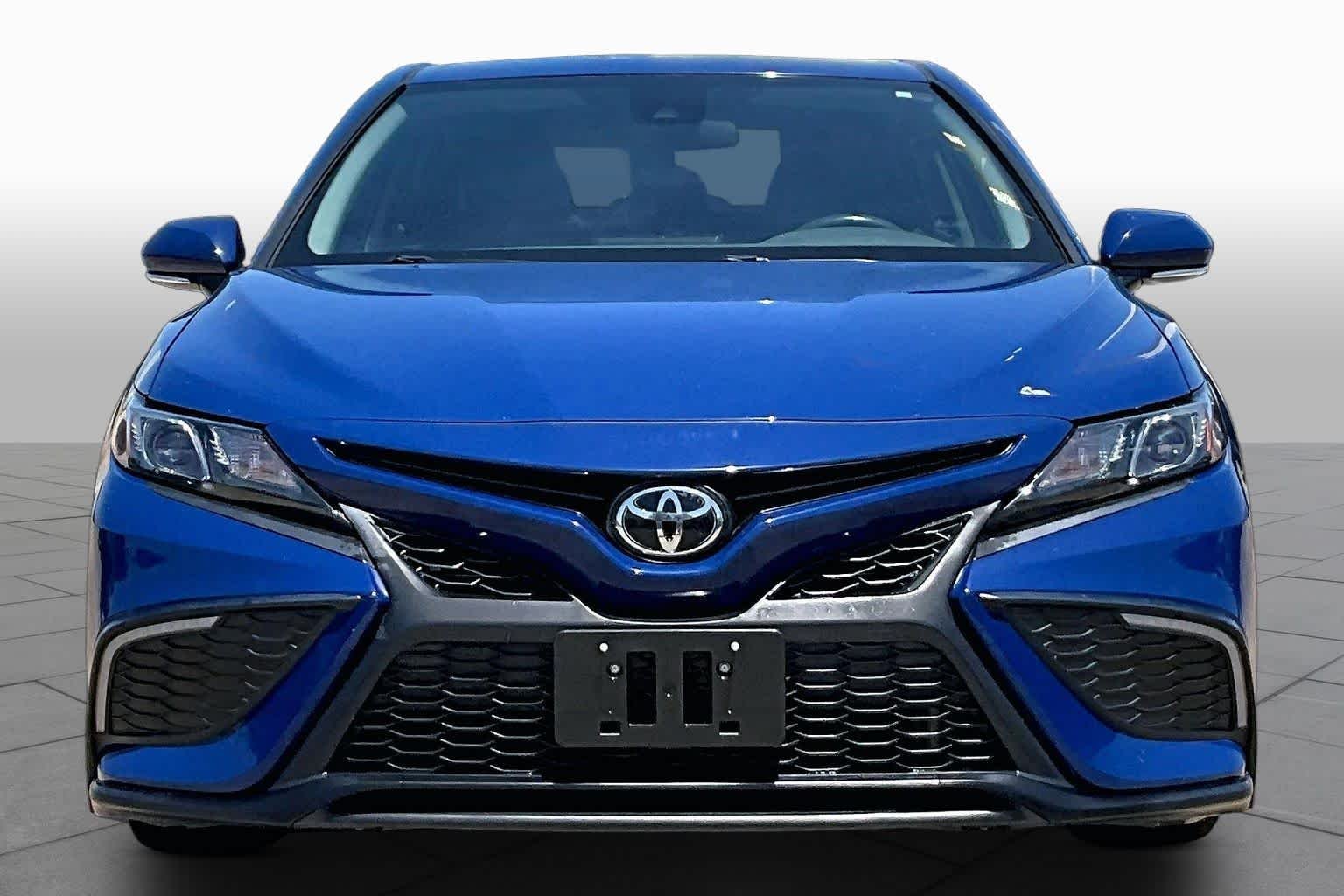 Used 2023 Reservoir Blue Toyota SE image 4