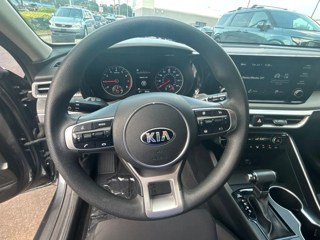 Used 2021 Gray Kia LXS image 15