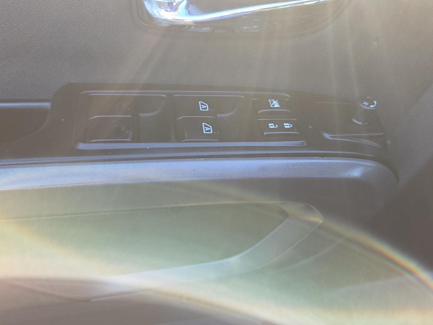 Used 2015 Gun Metallic Nissan SV image 13