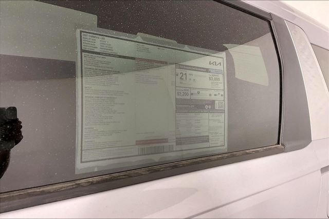 New 2027 Ceramic Silver Kia LXS image 14