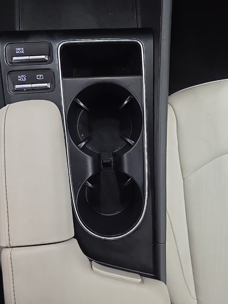 Certified Used 2025 Red Hyundai SEL image 35