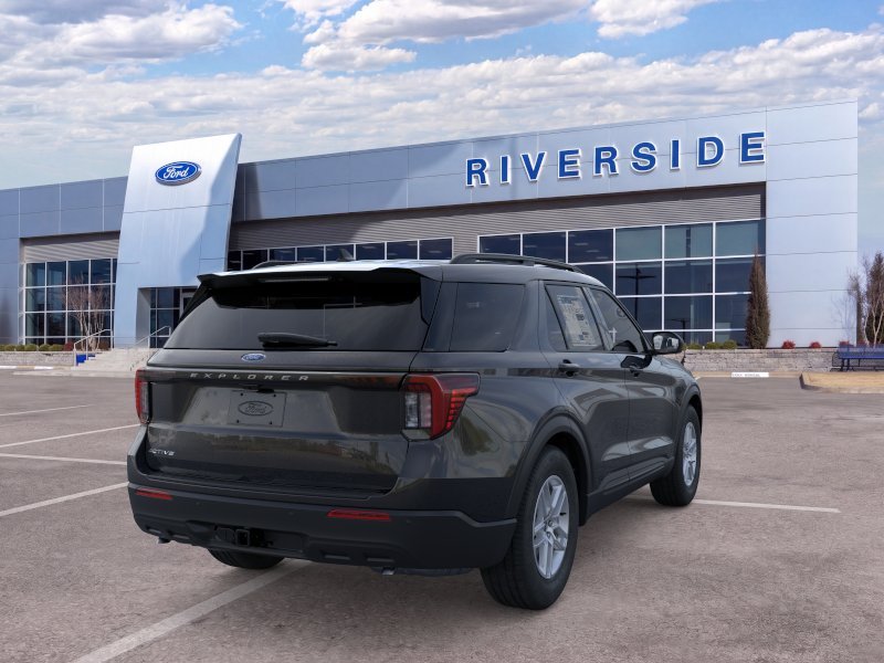 New 2026 Agate Black Metallic Ford Active image 8