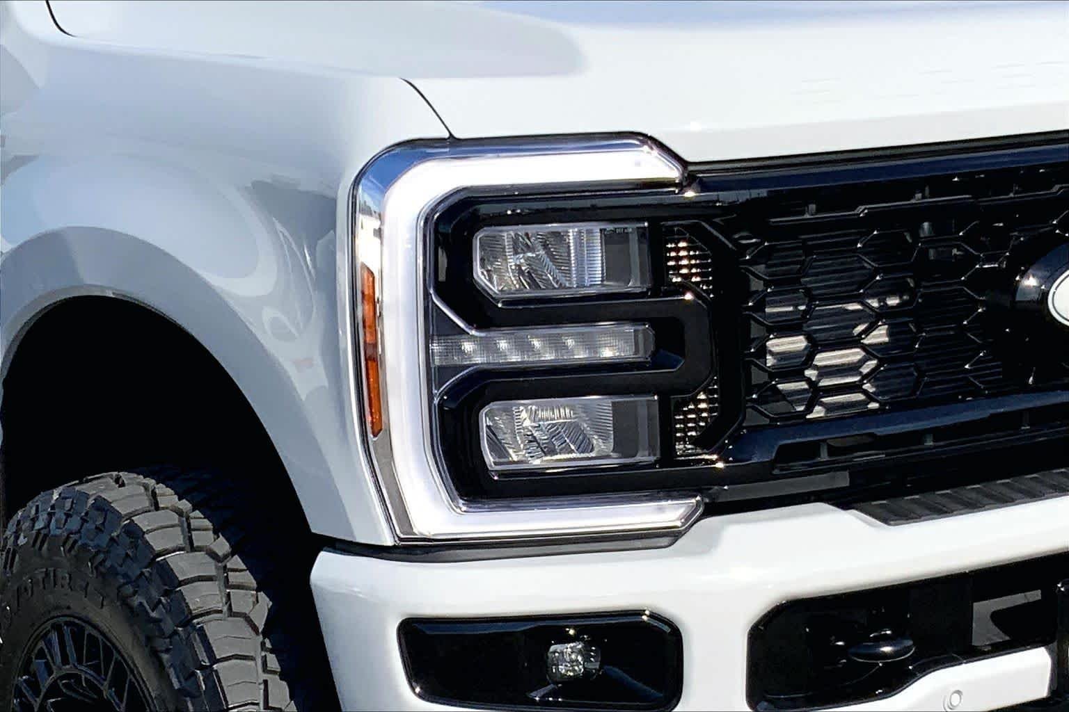 New 2026 Avalanche Ford F-250® Lariat® image 10