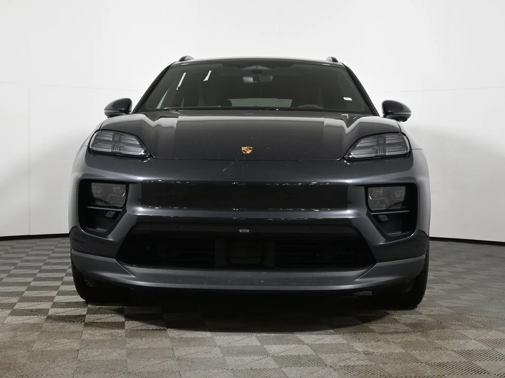 2026 Porsche Macan Base - Photo 10