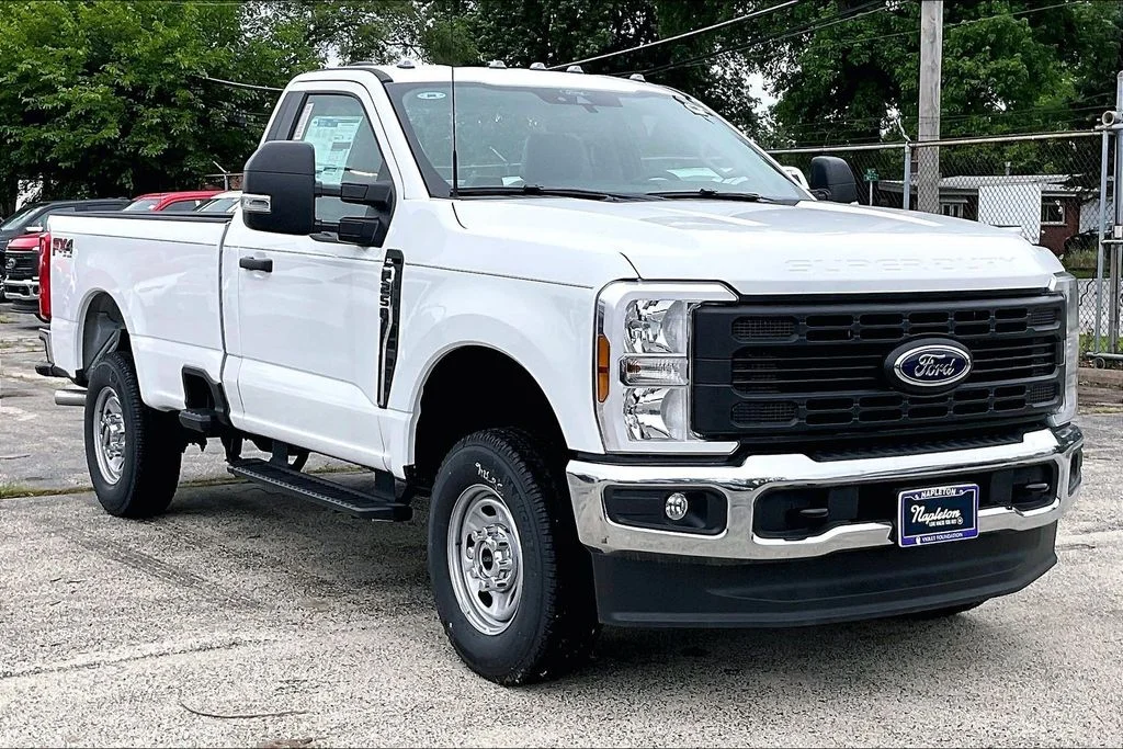 New 2026 Oxford White Ford F-250® XL image 32