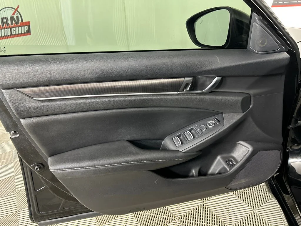 Used 2020  Honda Sport 2.0T image 10
