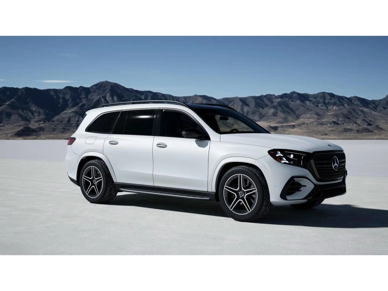 New 2027 MANUFAKTUR Moonlight White Metallic Mercedes-Benz GLS 450 image 12