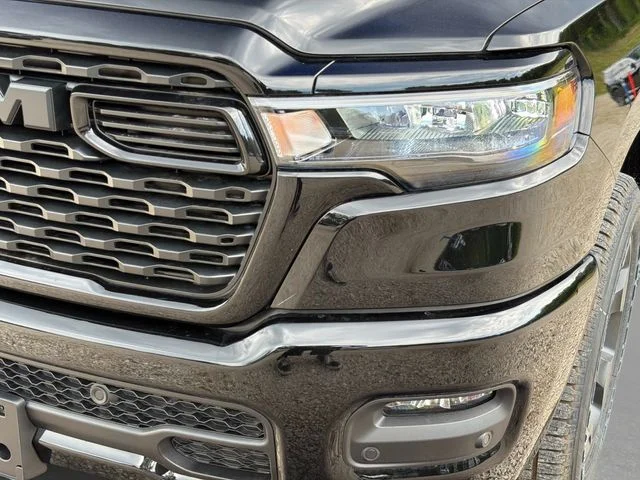 New 2026 Diamond Black Crystal Pearl-Coat Exterior Paint RAM Express image 10