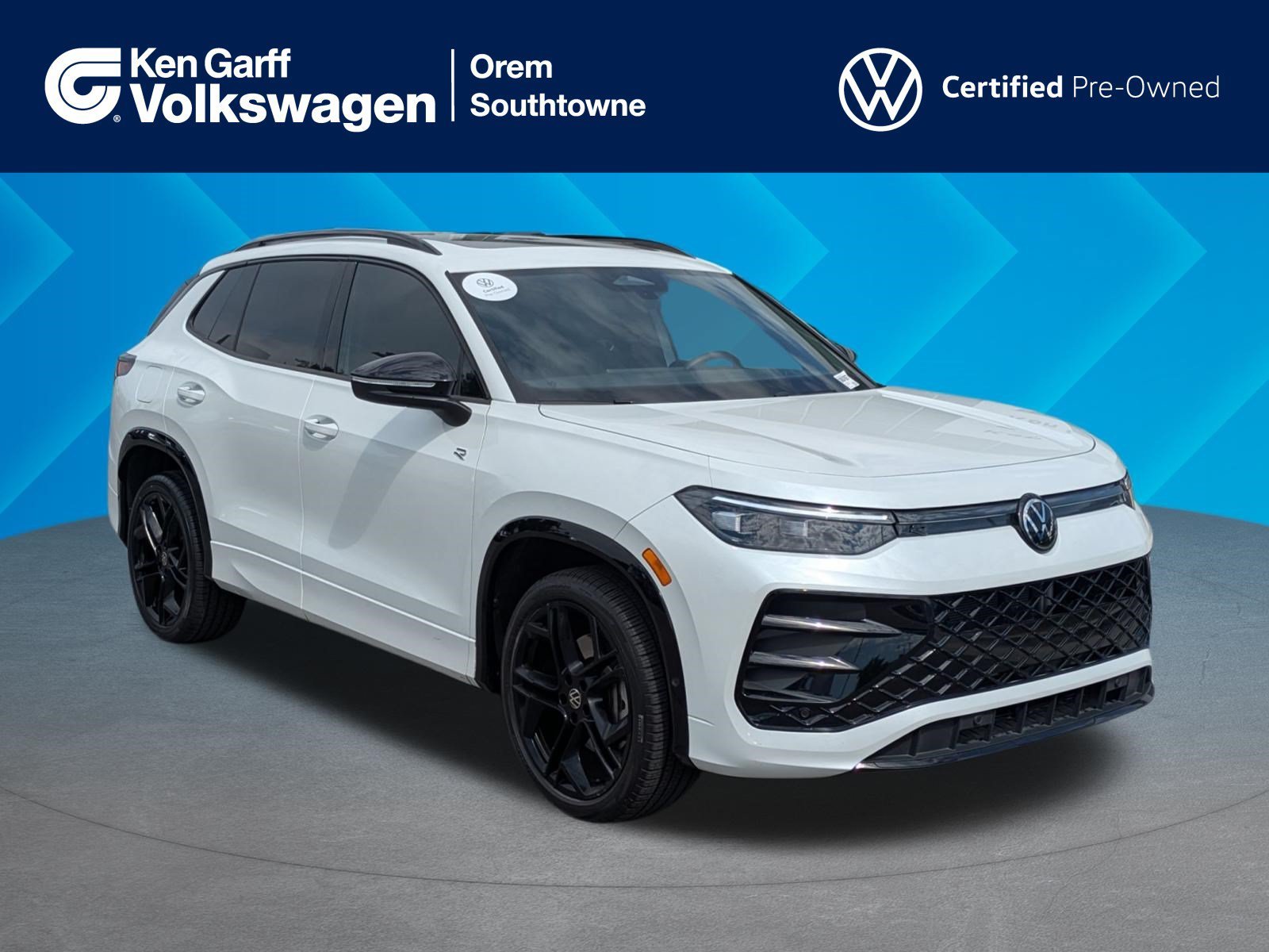 Certified Used 2025 Opal White Pearl Volkswagen SE R-Line Black image 1