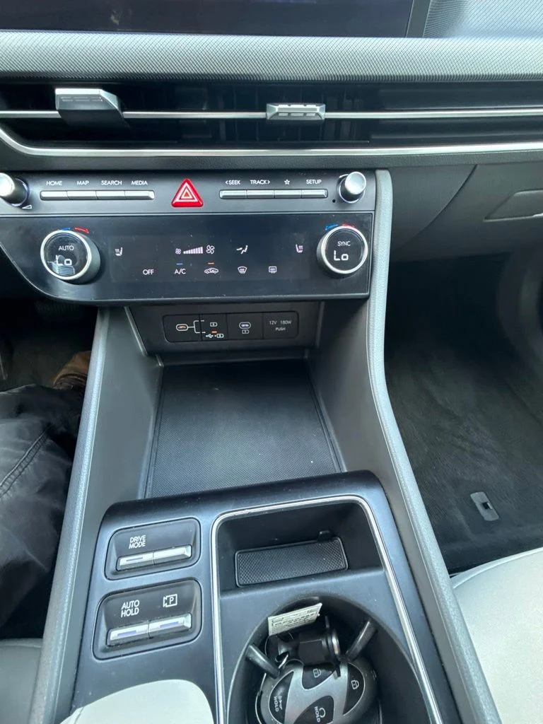Used 2025 Gray Hyundai SEL image 20