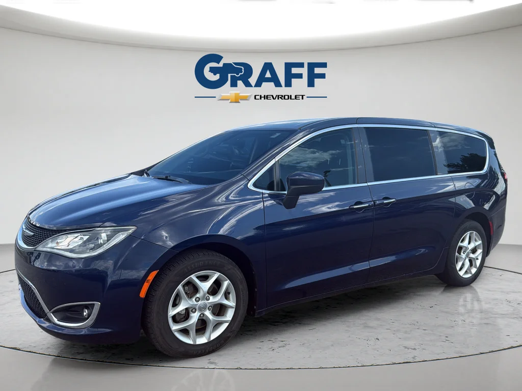 Used 2017 Chrysler Pacifica Touring Plus with VIN 2C4RC1BG8HR823937 for sale in Burns Harbor, IN