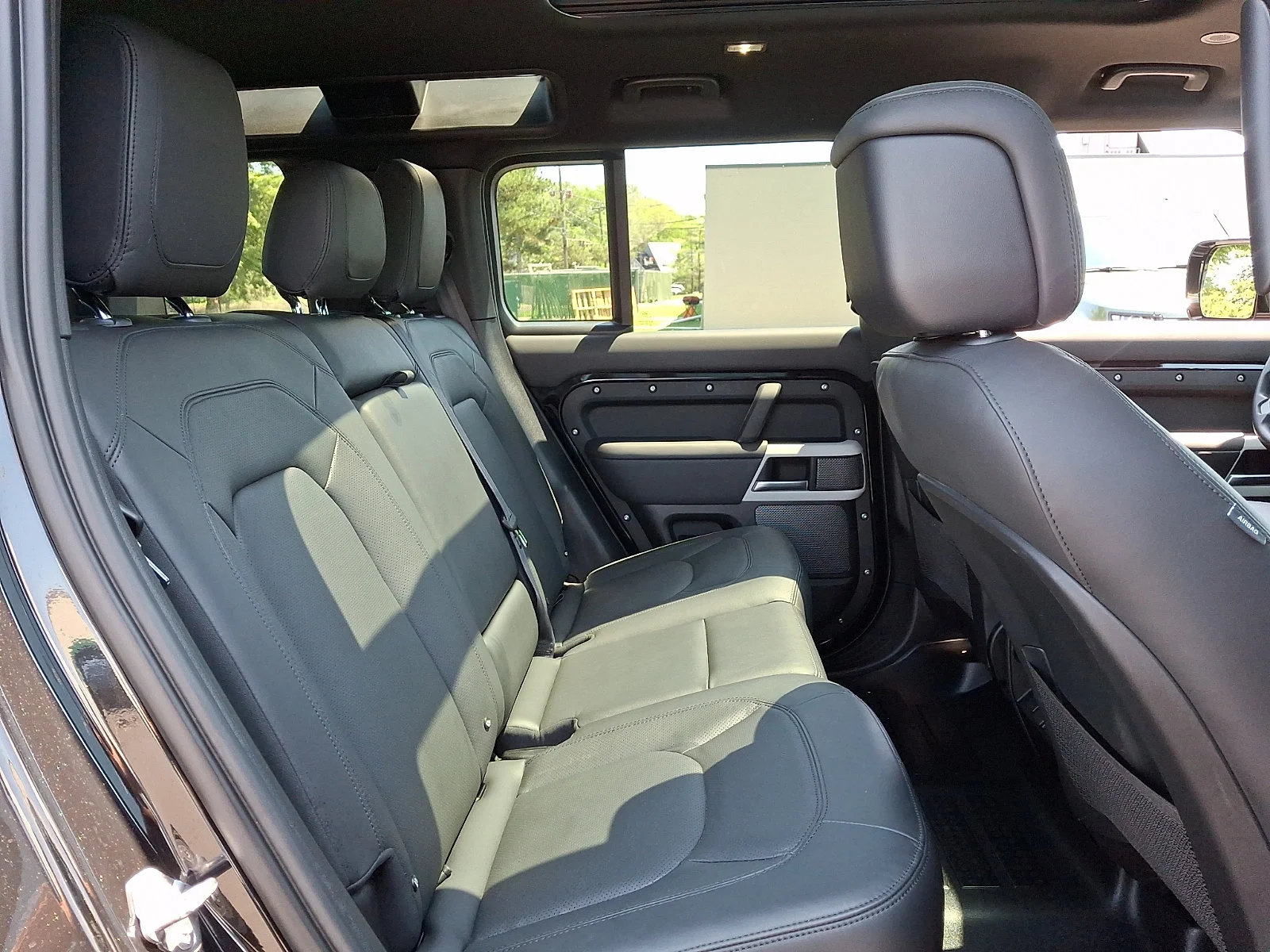Used 2024 Santorini Black Metallic   1Ag Land Rover SE image 22