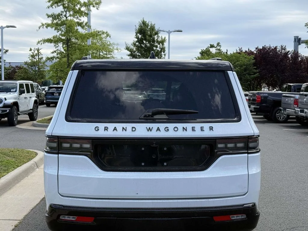 Used 2024 White Jeep Series II image 11