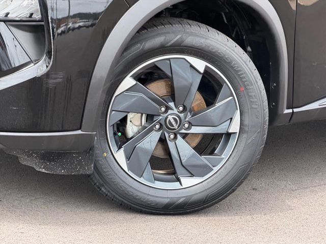 Used 2025 Black Nissan SV image 25