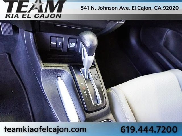 Used 2015  Honda EX image 29