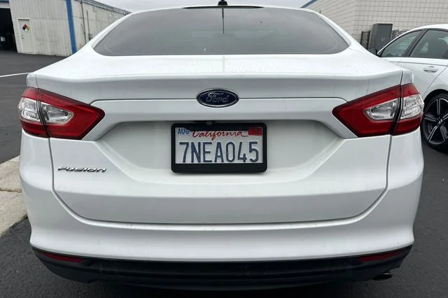 Used 2016 Oxford White Ford S image 6